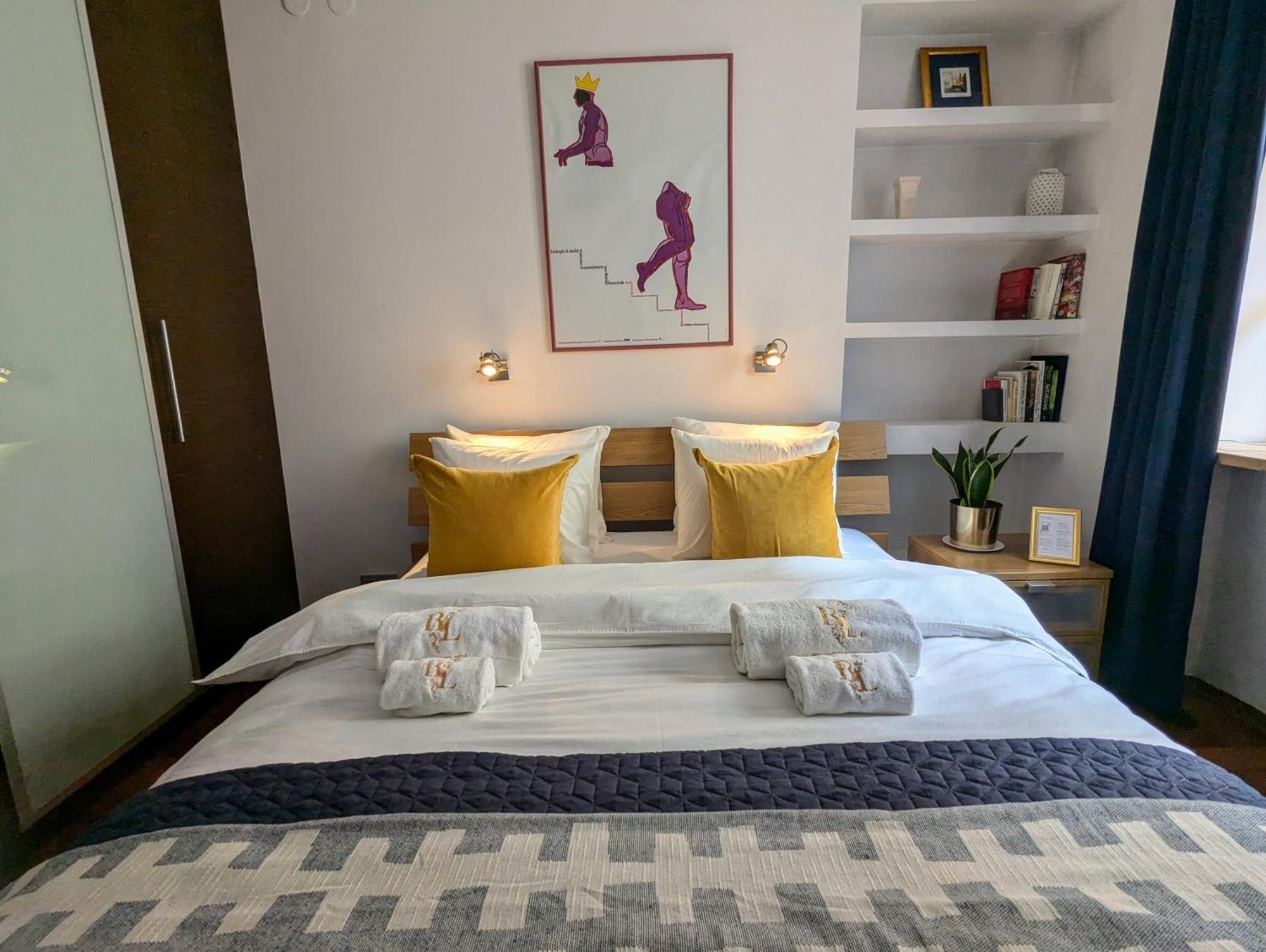 Bella Luna Luxury Suites - Spacious 1Br In Old Town Warsaw Exterior photo